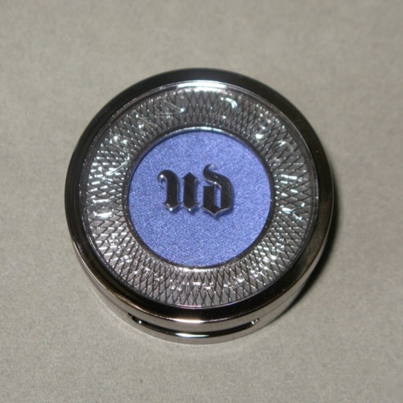 Urban Decay Other - Urban Decay XX Vintage Eyeshadow in UV-B